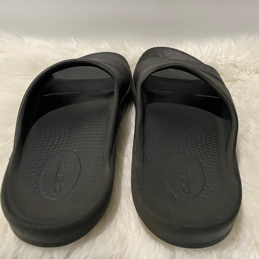 OOFOS Sandals - Picture 4 of 6